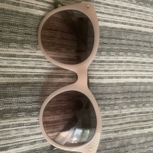 Fossil Sunglasses - Picture 2 of 2